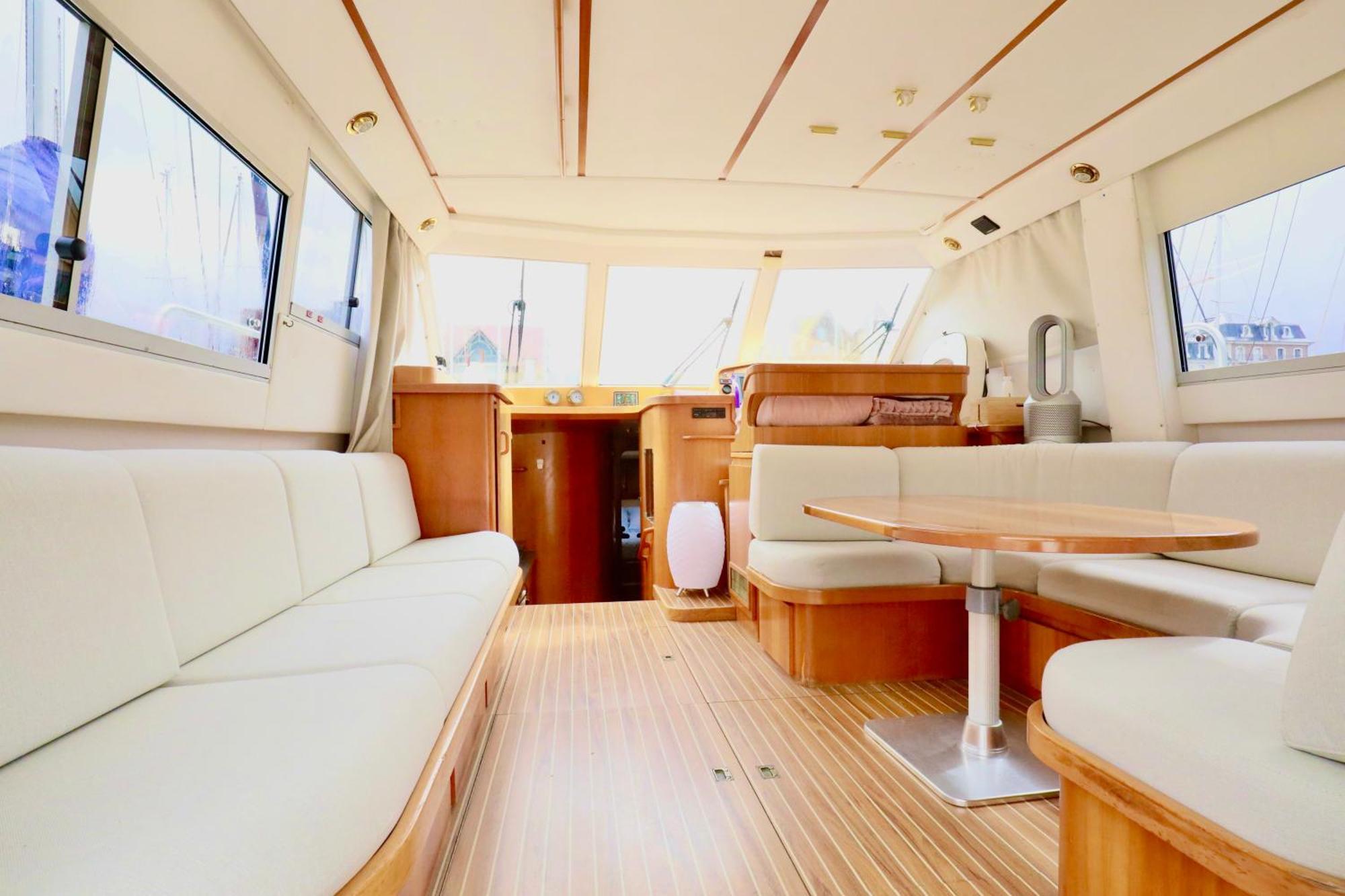 Yacht Deauville Exterior photo